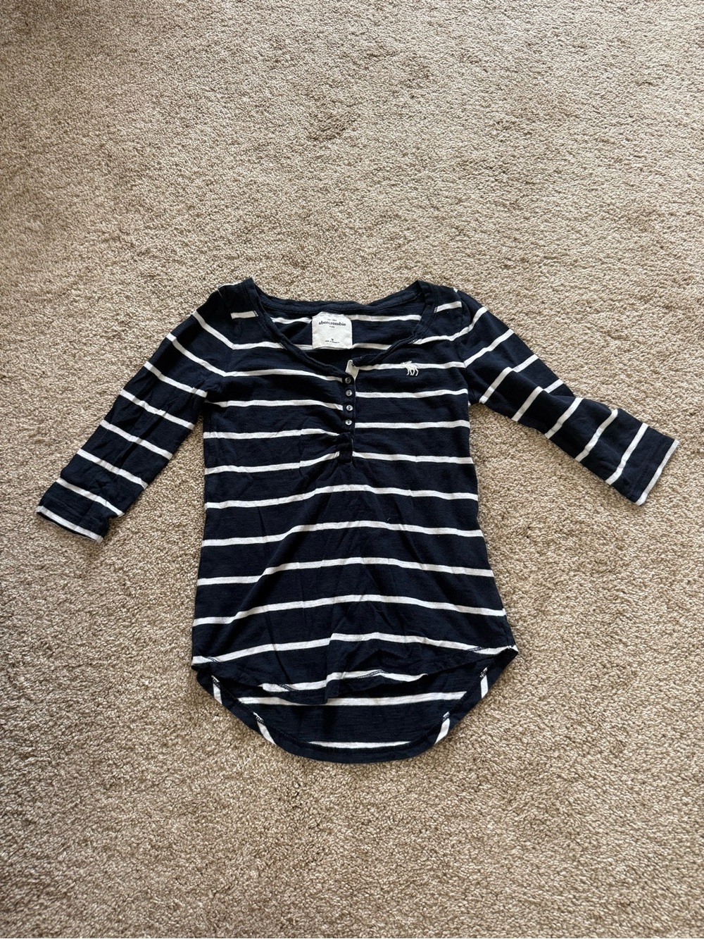 abercrombie kids navy / white striped button up Henley size medium